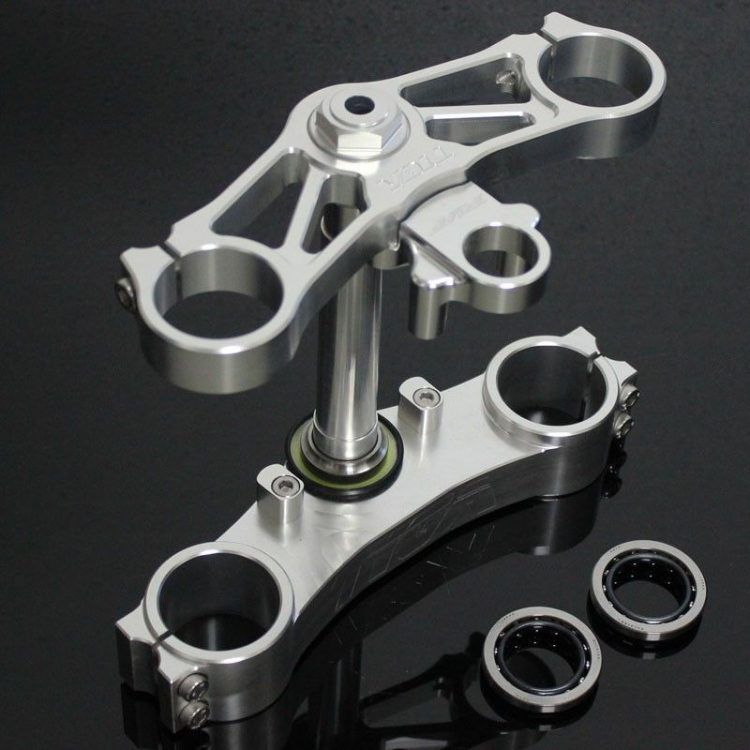 Triple clamp set CNC silver, NC35