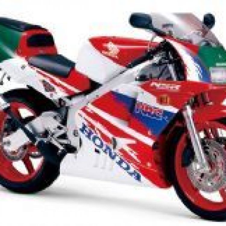 ESCAPE JOLLYMOTO HONDA NSR250 MC21