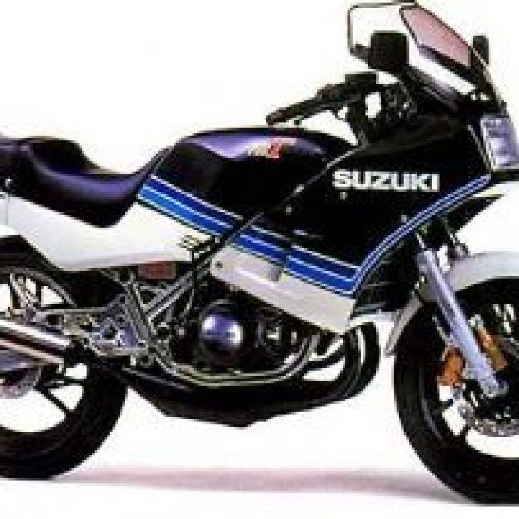 ESCAPE JOLLYMOTO SUZUKI RG250 GAMMA 1983-87