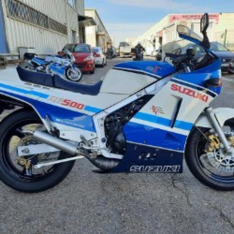 SUZUKI RG500