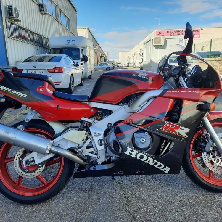 Honda CBR400RR SC29
