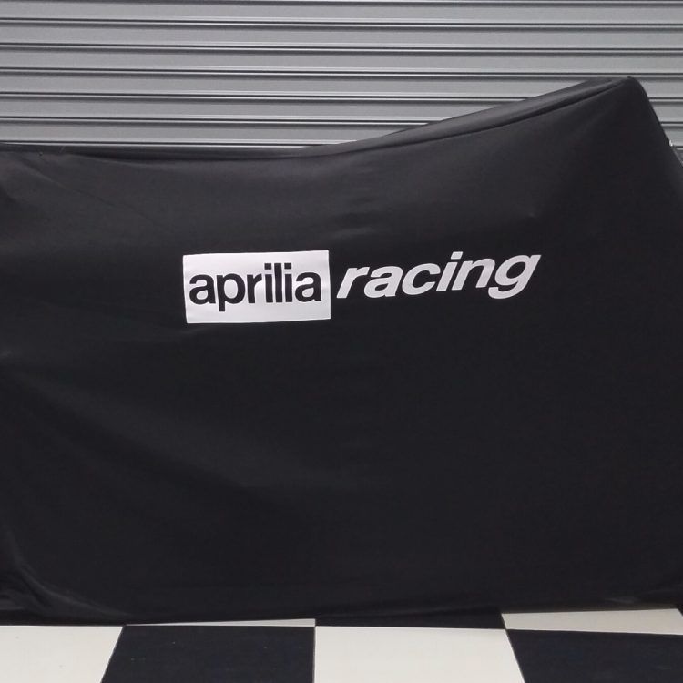 FUNDA MOTO TYGA APRILIA RACING NEGRO( CARRERAS)