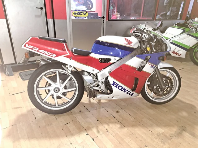 Honda VFR400 NC30 - Imagen 4