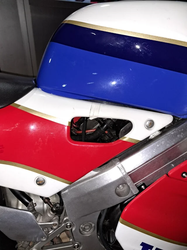 Honda VFR400 NC30 - Imagen 6