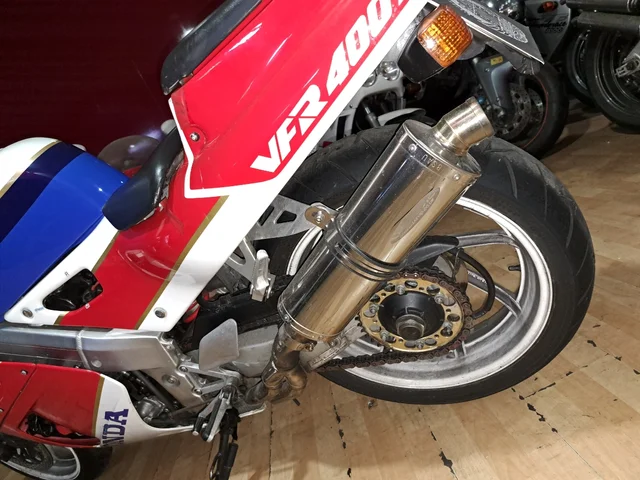 Honda VFR400 NC30 - Imagen 8